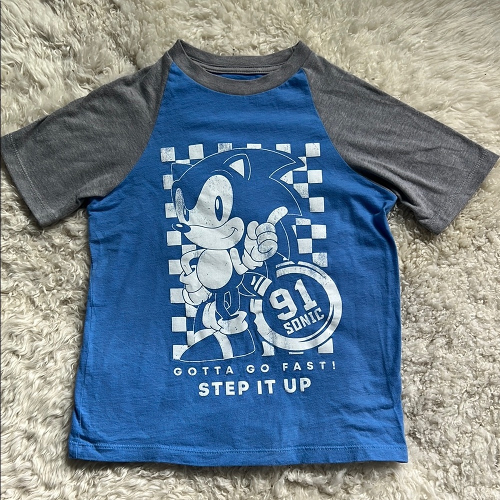 Sonic the Hedgehog Blue and Gray Kids T-Shirt 7Yrs